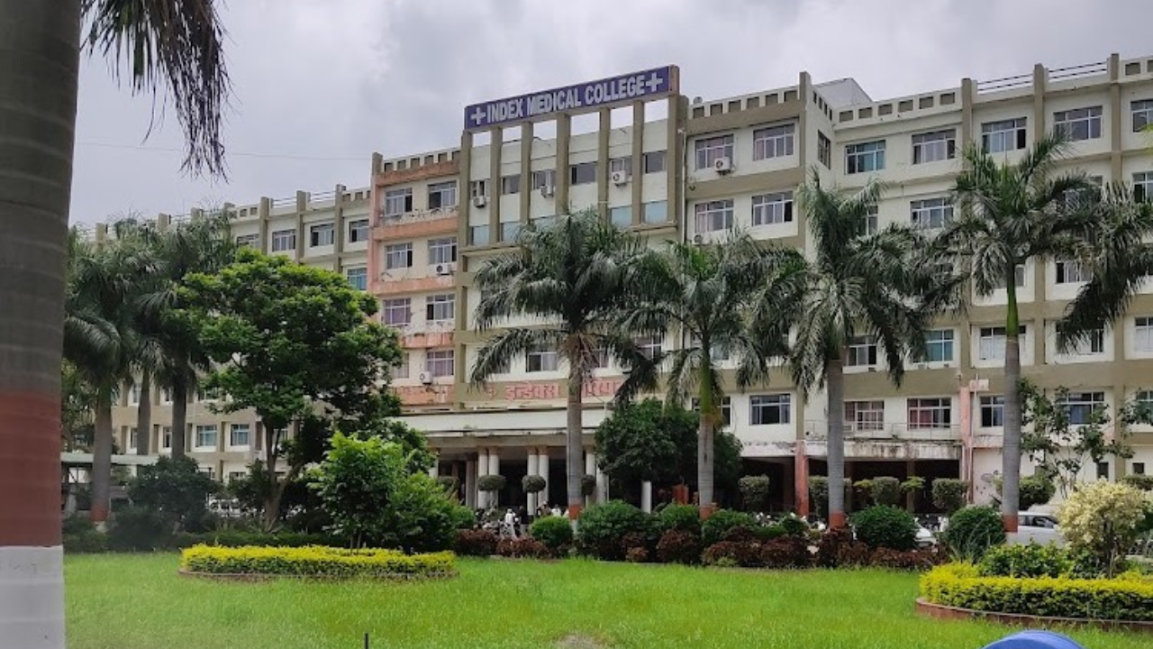Index Medical College Hospital and Research Centre, Indore .jpg